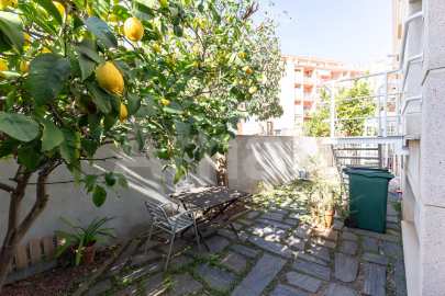 Casa con Jardín -11