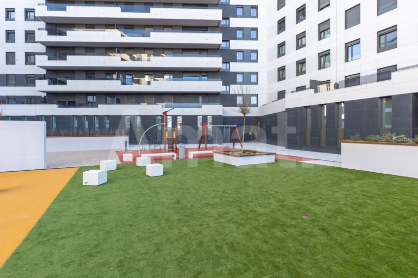 3-bedroom brand new flat with pool and views, in Montesa -35