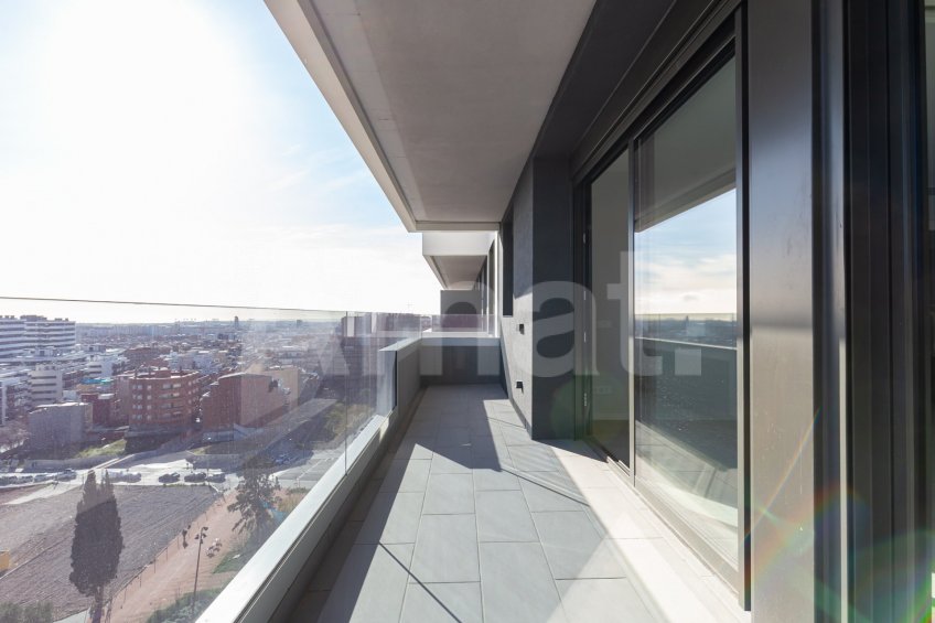 3-bedroom brand new flat with pool and views, in Montesa -8