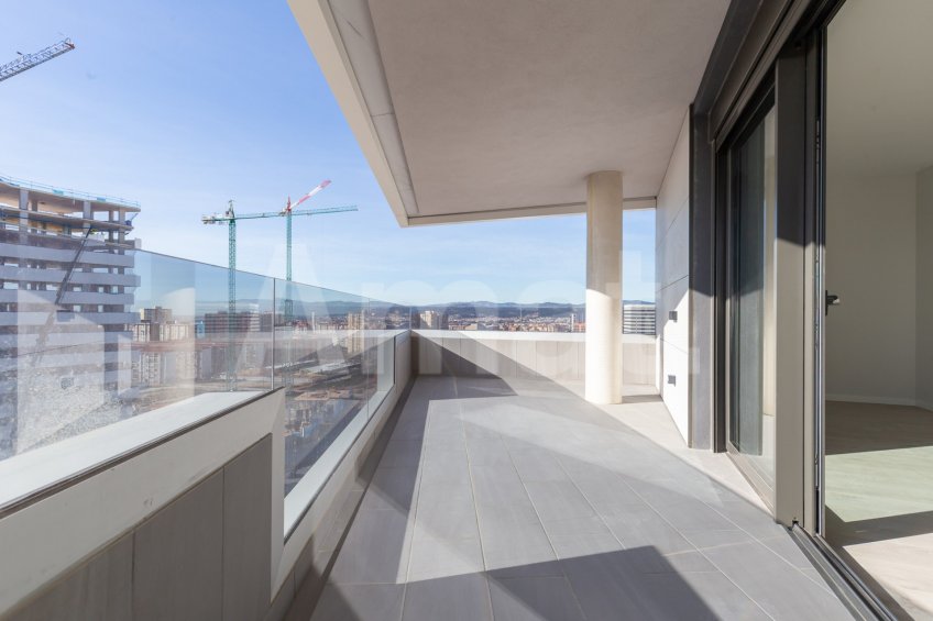 2-bedroom brand new flat with pool and views, in Montesa