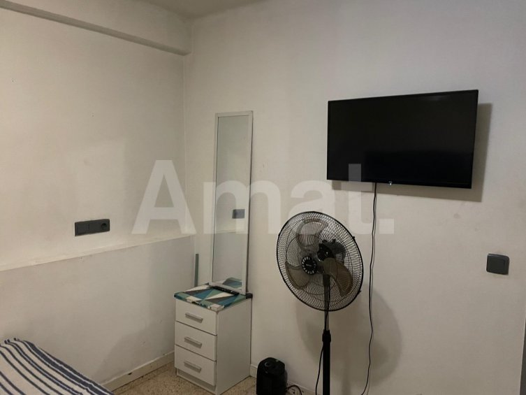 Piso en el centro de 3 habitaciones -13