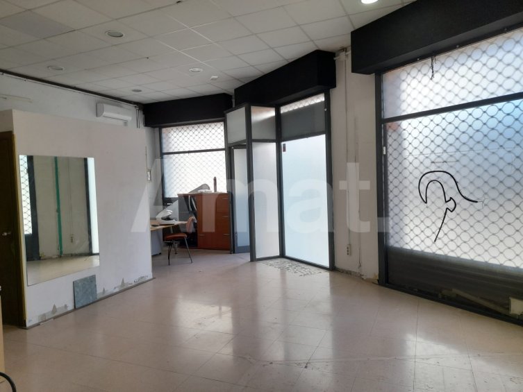 local con mucho potencial -4