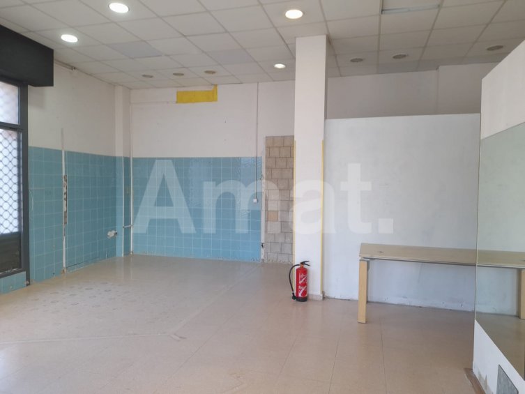 local con mucho potencial -8