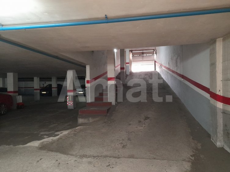 Parking space for sale in the centre -4