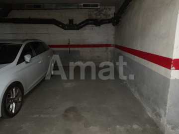 Parking space for sale in the centre -2