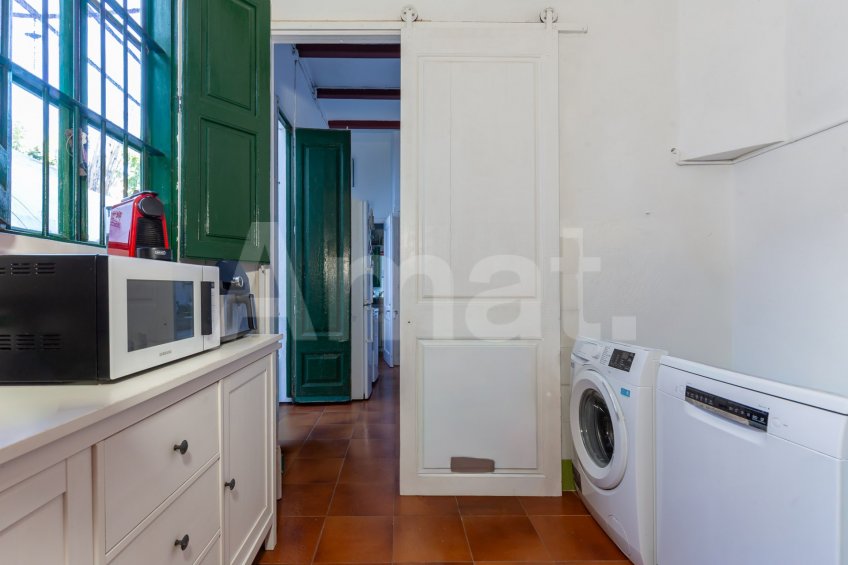 Elegant Historic House with Private Garden in the Centre of Vilassar de Mar -10