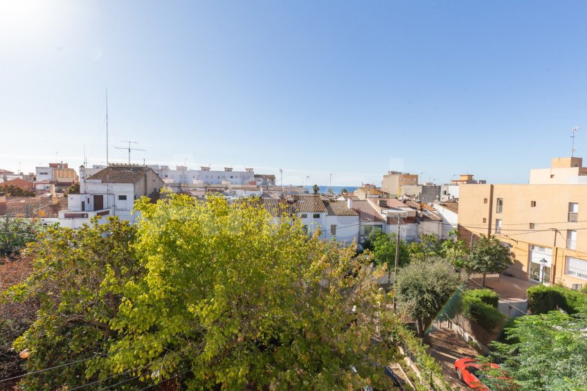 Elegant Historic House with Private Garden in the Centre of Vilassar de Mar -18
