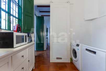 Elegant Historic House with Private Garden in the Centre of Vilassar de Mar -10