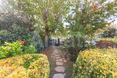 Elegant Historic House with Private Garden in the Centre of Vilassar de Mar -2