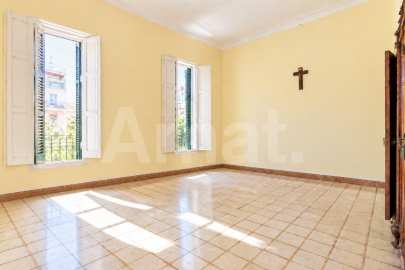 Elegant Historic House with Private Garden in the Centre of Vilassar de Mar -21