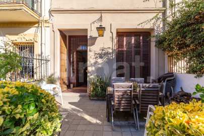 Elegant Historic House with Private Garden in the Centre of Vilassar de Mar -4