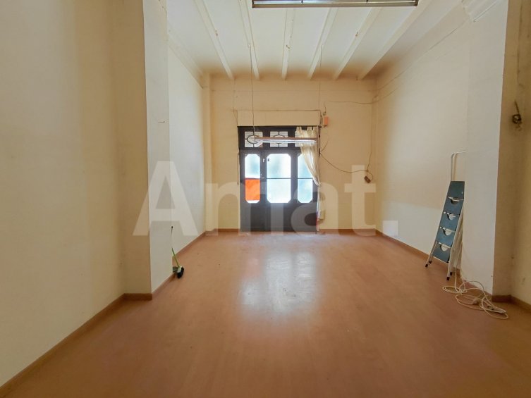 Apartment with a terrace in Vila de Gràcia. -10