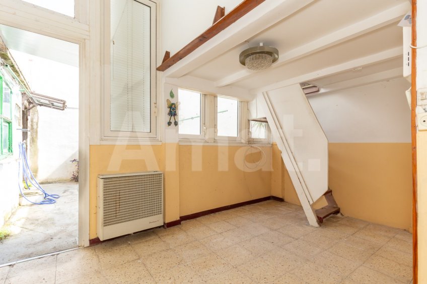 Apartment with a terrace in Vila de Gràcia. -14