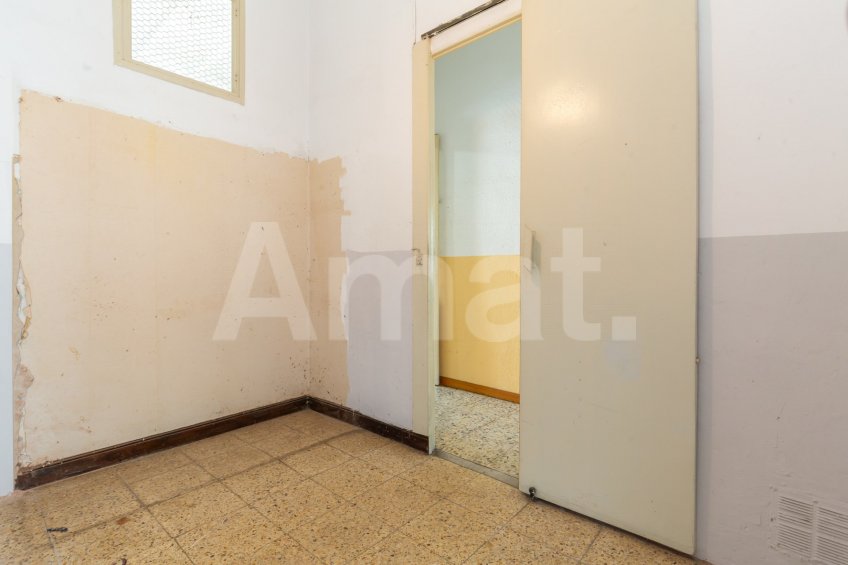 Apartment with a terrace in Vila de Gràcia. -23