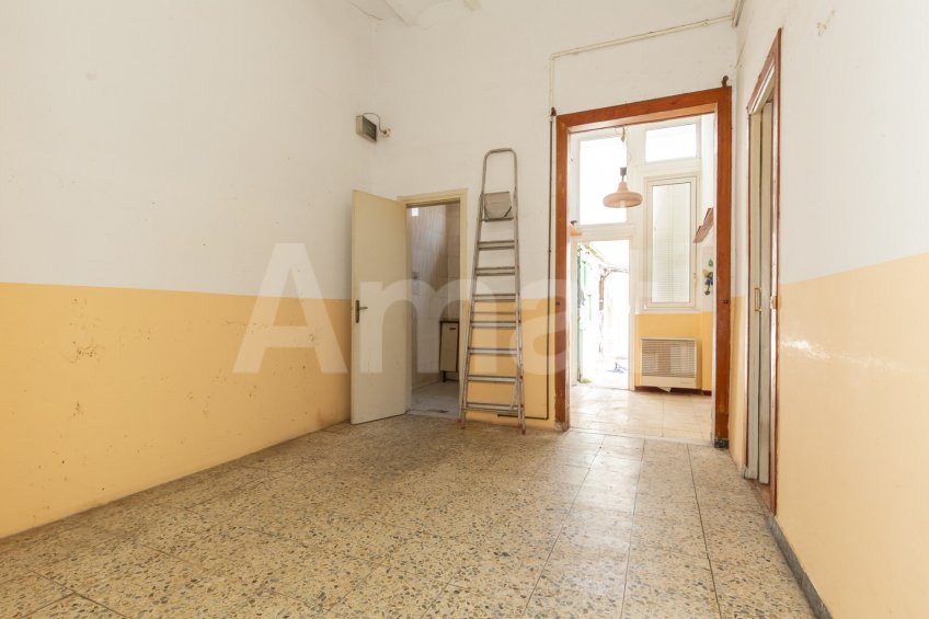Apartment with a terrace in Vila de Gràcia. -26