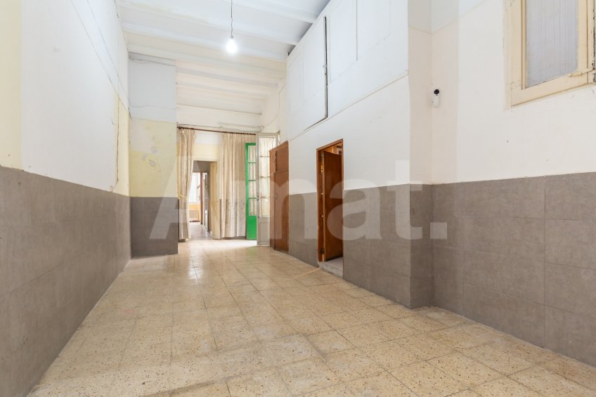 Apartment with a terrace in Vila de Gràcia. -29