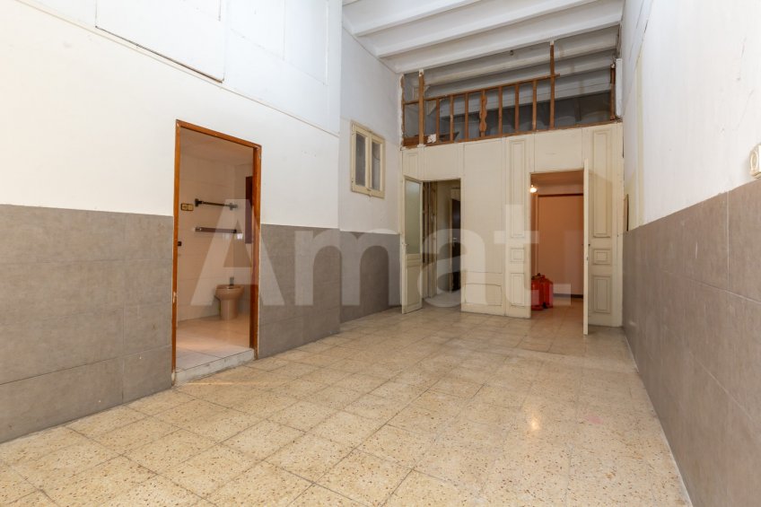 Apartment with a terrace in Vila de Gràcia. -31