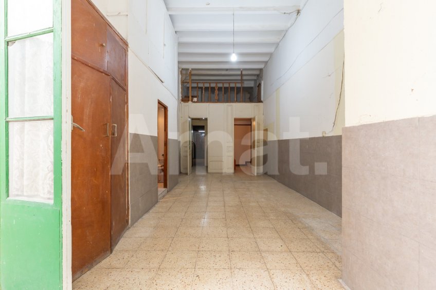 Apartment with a terrace in Vila de Gràcia. -33