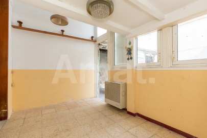 Apartment with a terrace in Vila de Gràcia. -15