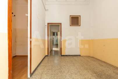 Apartment with a terrace in Vila de Gràcia. -27