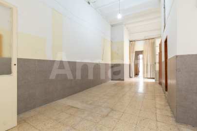 Apartment with a terrace in Vila de Gràcia. -30