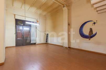 Apartment with a terrace in Vila de Gràcia. -8