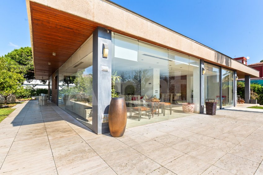 Exclusiva i funcional casa en Ciutat Diagonal -3