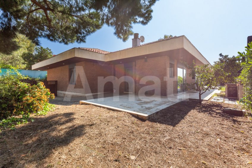 Exclusiva i funcional casa en Ciutat Diagonal -36