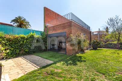 Exclusiva i funcional casa en Ciutat Diagonal -34