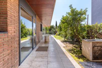 Exclusiva i funcional casa en Ciutat Diagonal -37