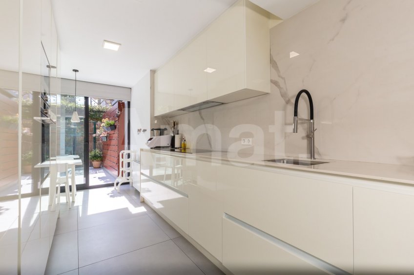 Planta baja con terraza, en Parc Central -14