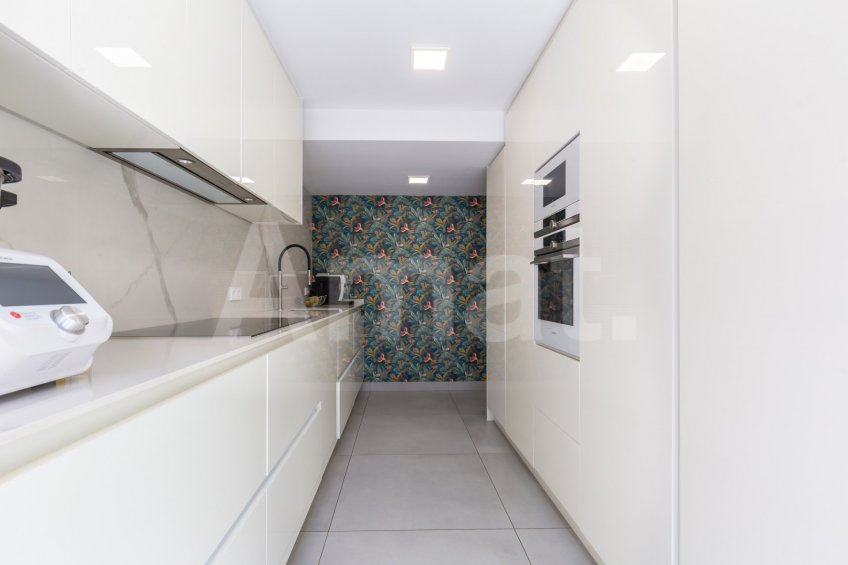 Planta baja con terraza, en Parc Central -15