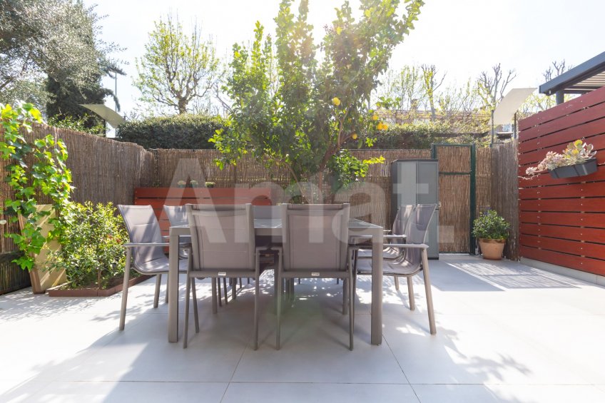 Planta baja con terraza, en Parc Central -17