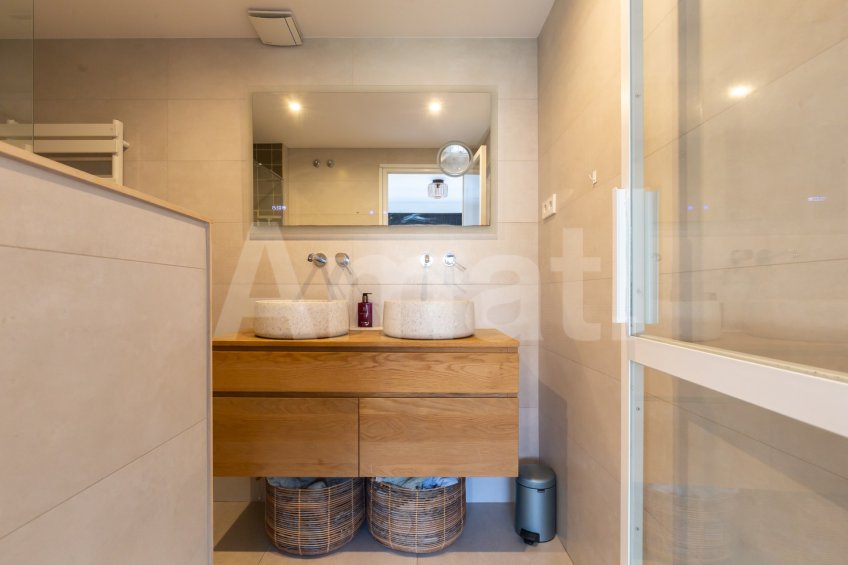 Planta baja con terraza, en Parc Central -33