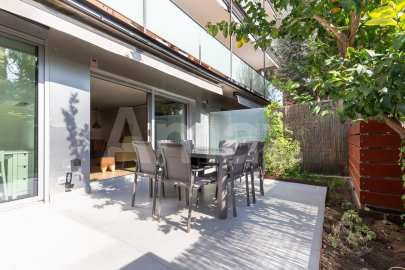 Planta baja con terraza, en Parc Central -16