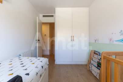 Planta baja con terraza, en Parc Central -26