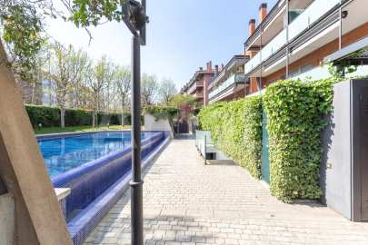 Planta baja con terraza, en Parc Central -37