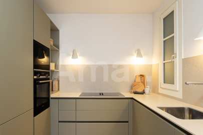 Stylish restored flat in an elegant building in Eixample -3