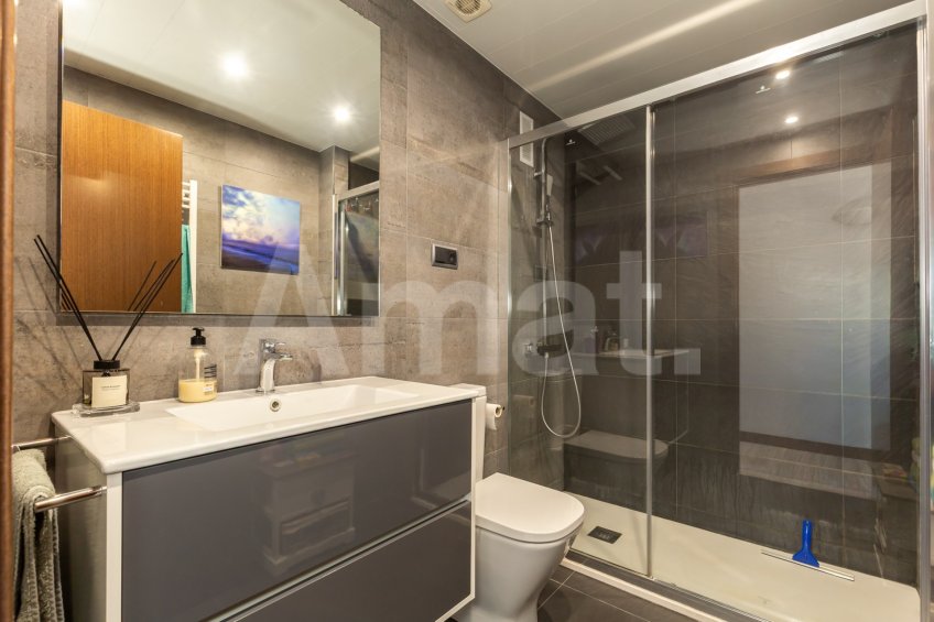 Especacular ático dúplex con terraza, en l'Eixample -19