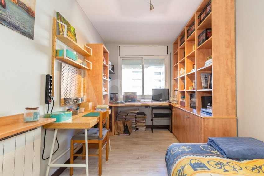 Especacular ático dúplex con terraza, en l'Eixample -21