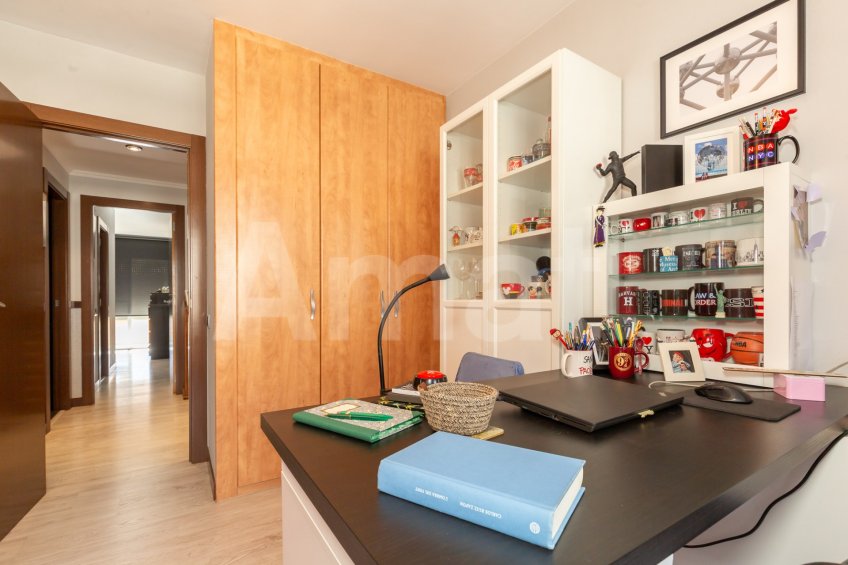 Especacular ático dúplex con terraza, en l'Eixample -24