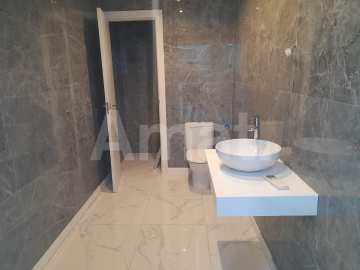 Oportunitat per fer crèixer el teu negoci, al centre -19