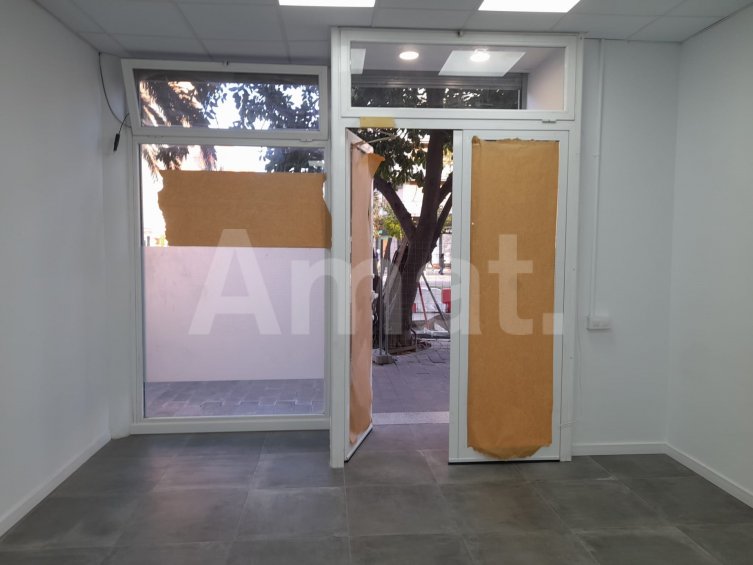 Oportunidad para iniciar tu negocio, en el centro -17