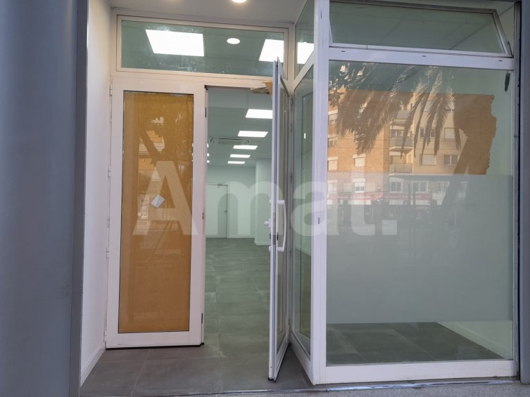 Oportunidad para iniciar tu negocio, en el centro -8