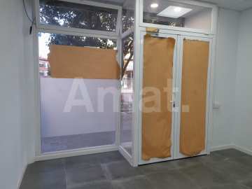 Oportunidad para iniciar tu negocio, en el centro -16