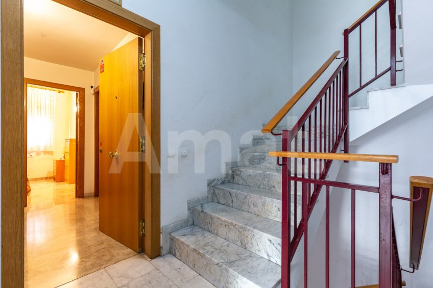 Práctica y accesible planta baja, junto al Monasterio -22