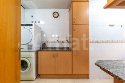 Práctica y accesible planta baja, junto al Monasterio -11