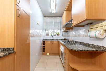 Práctica y accesible planta baja, junto al Monasterio -2