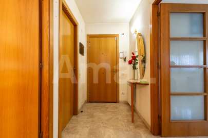 Práctica y accesible planta baja, junto al Monasterio -4