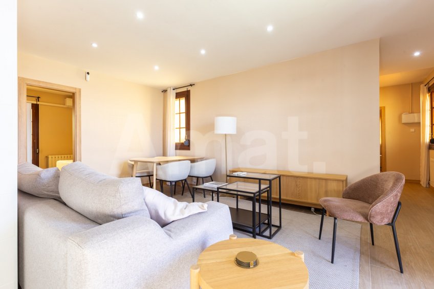 Renovated penthouse with large terrace, in Esquerra Eixample -11